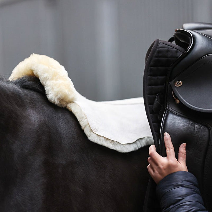 Kavalkade Lammfellkissen PURE - IQ Horse