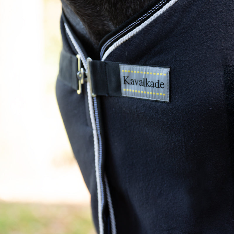 Abschwitzdecke – Fleece mit Brustlatz
