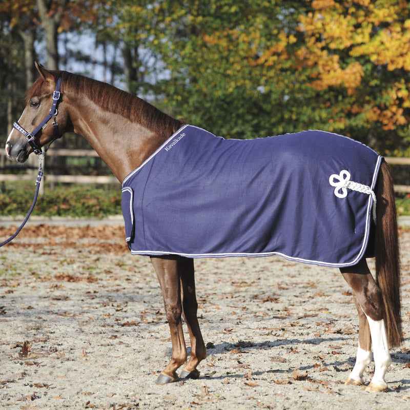 Abschwitzdecke – Fleece mit Brustlatz