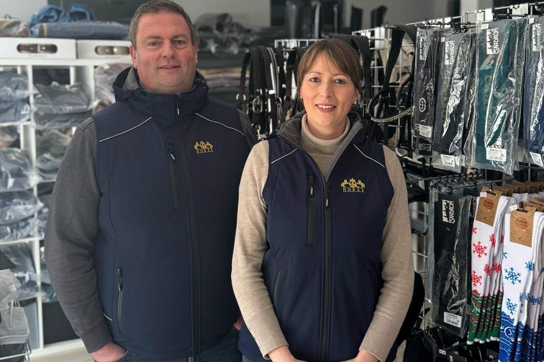 Andreas und Alexandra – Inhaber IQ Horse und 
Pferdetherapeutin im Geschäft in Waldsolms