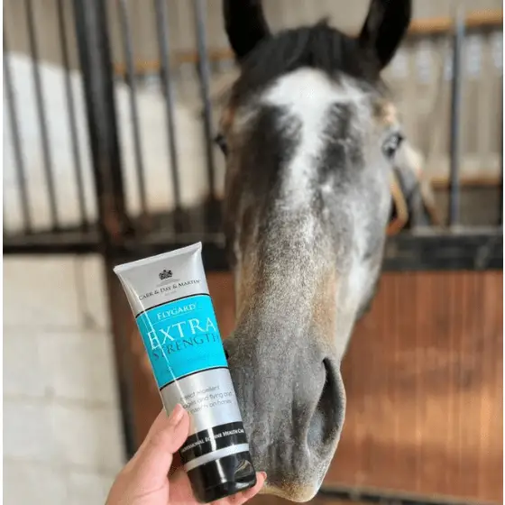 Flygard Extra Stark – Fliegengel für Pferde - IQ Horse