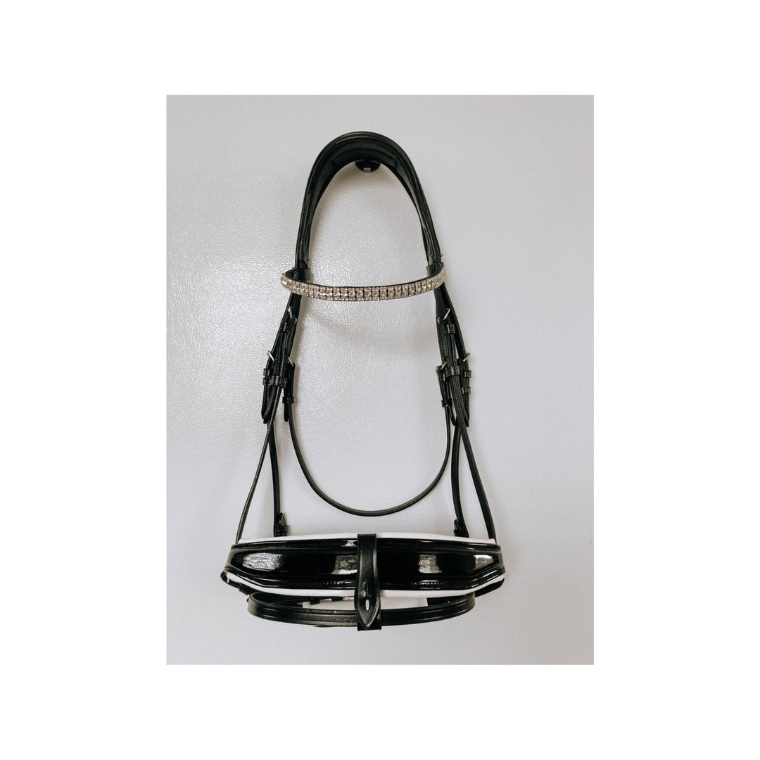 IQ Horse Trensenzaum "Fabergé" anatomisch, abn. Sperrriemen, schwedisch, franz. Haken, Lack, weiß unterlegt - IQ Horse