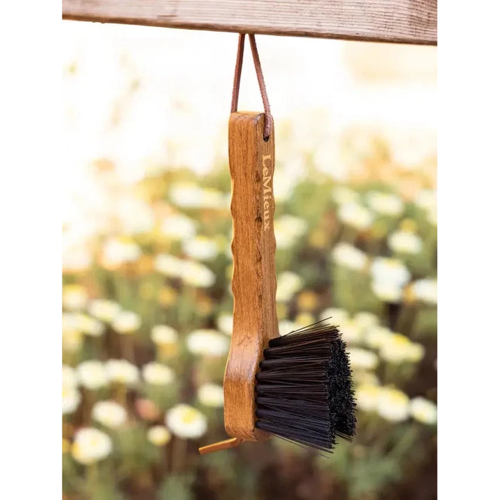 Hufkratzer Artisan Braun