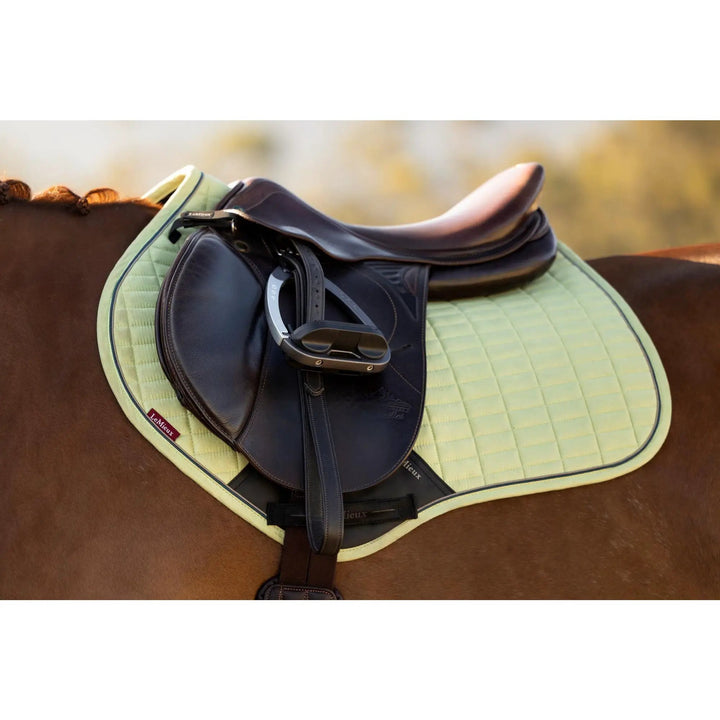 LeMieux Suede Close Contact Schabracke – Springschabracke - IQ Horse
