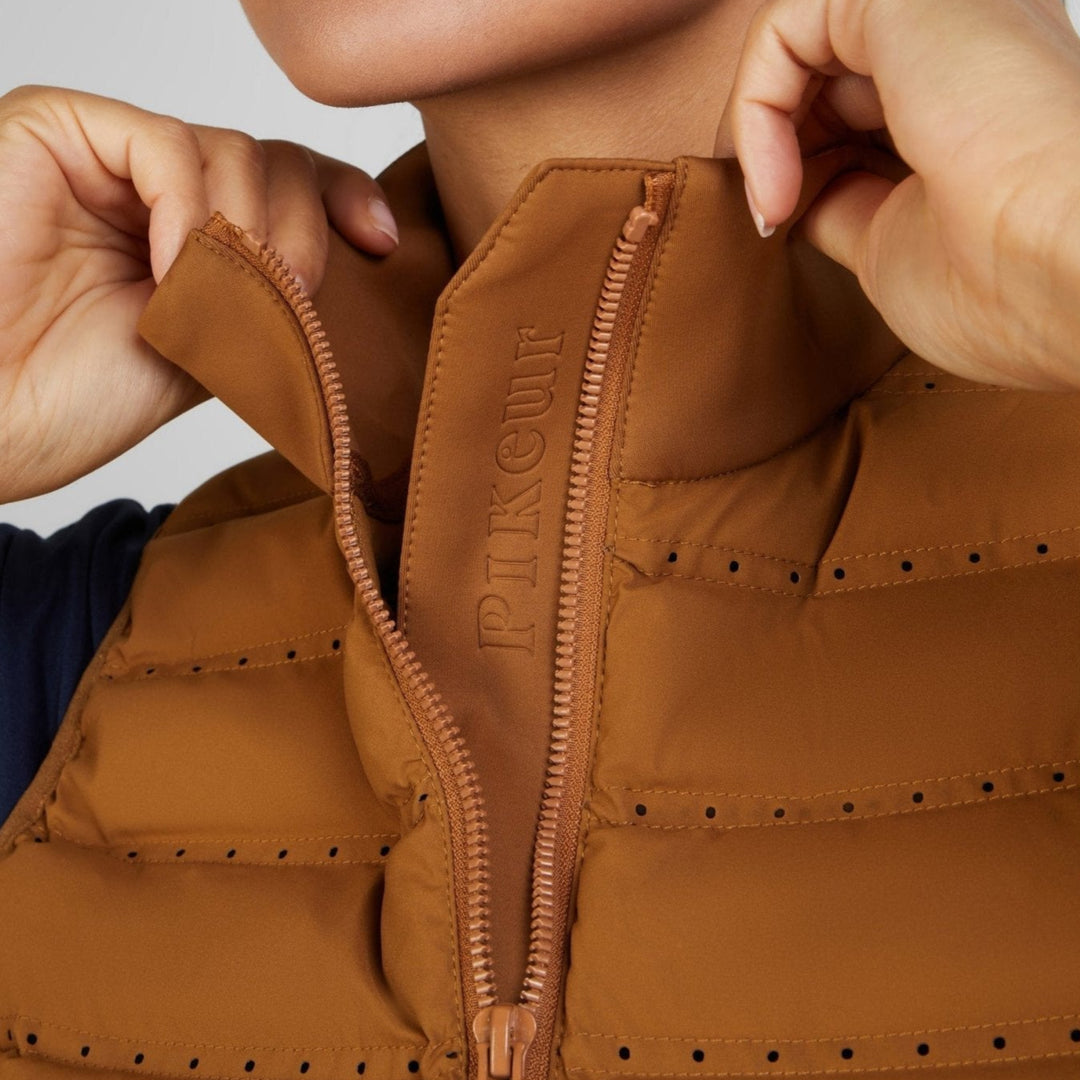 PIKEUR HYBRID VEST 7003 SPORTS 2025, Golden Caramel - IQ Horse
